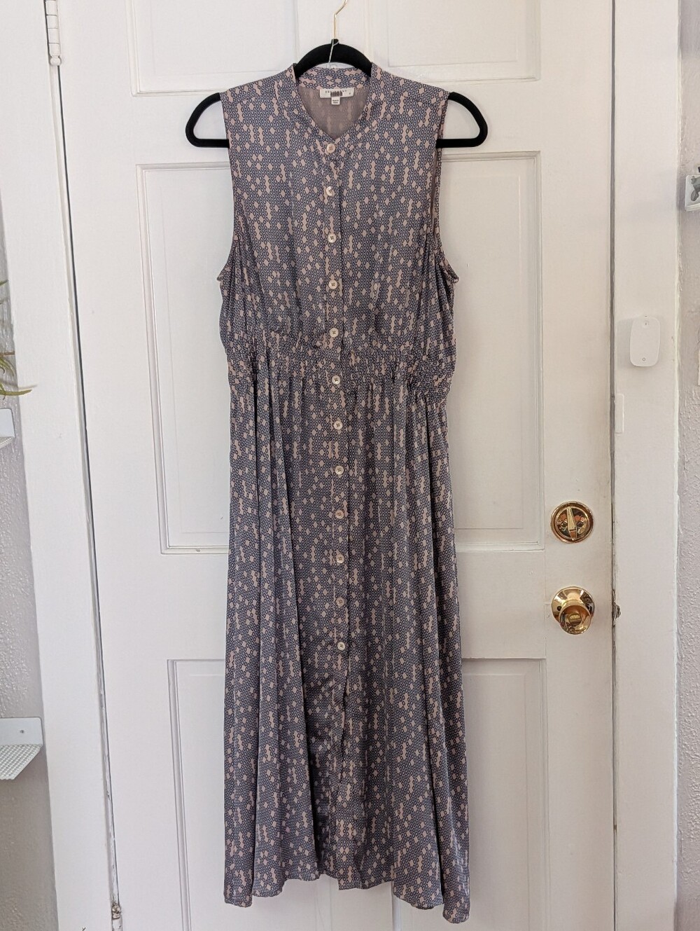 Equipment Femme Sleeveless Silk-Look Maxi Shirt Dress Blue Geometric Print - Picture 2 of 6